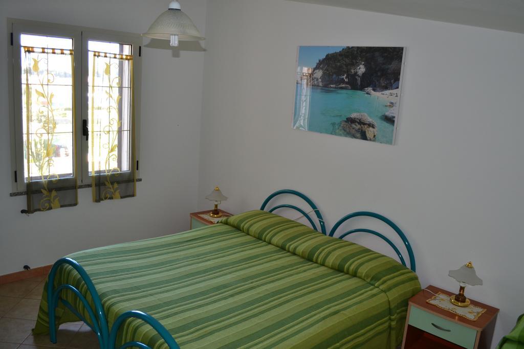 Marina'S Apartment Ogliastra Lotzorai Bilik gambar