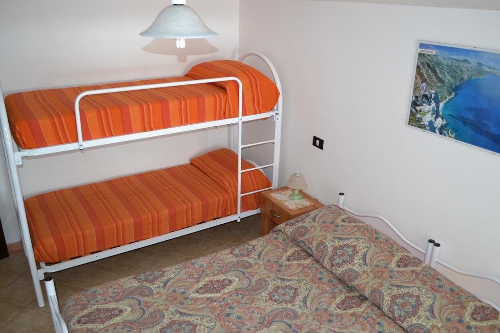 Marina'S Apartment Ogliastra Lotzorai Bilik gambar